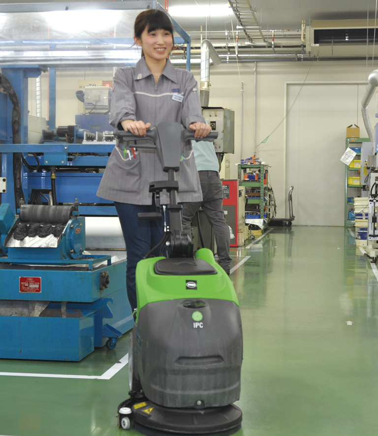 環境に優しく、安全に配慮した「見せる工場」