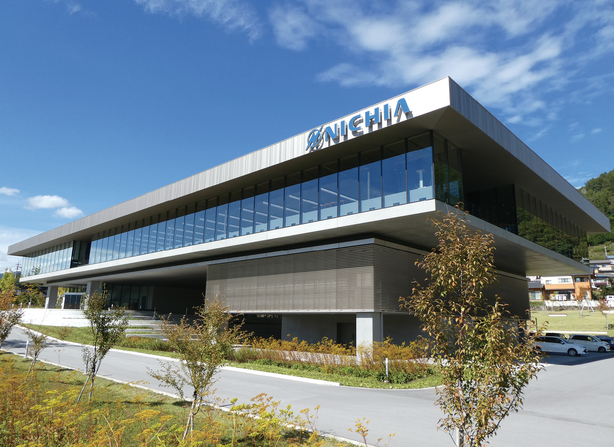 日亜化学工業株式会社