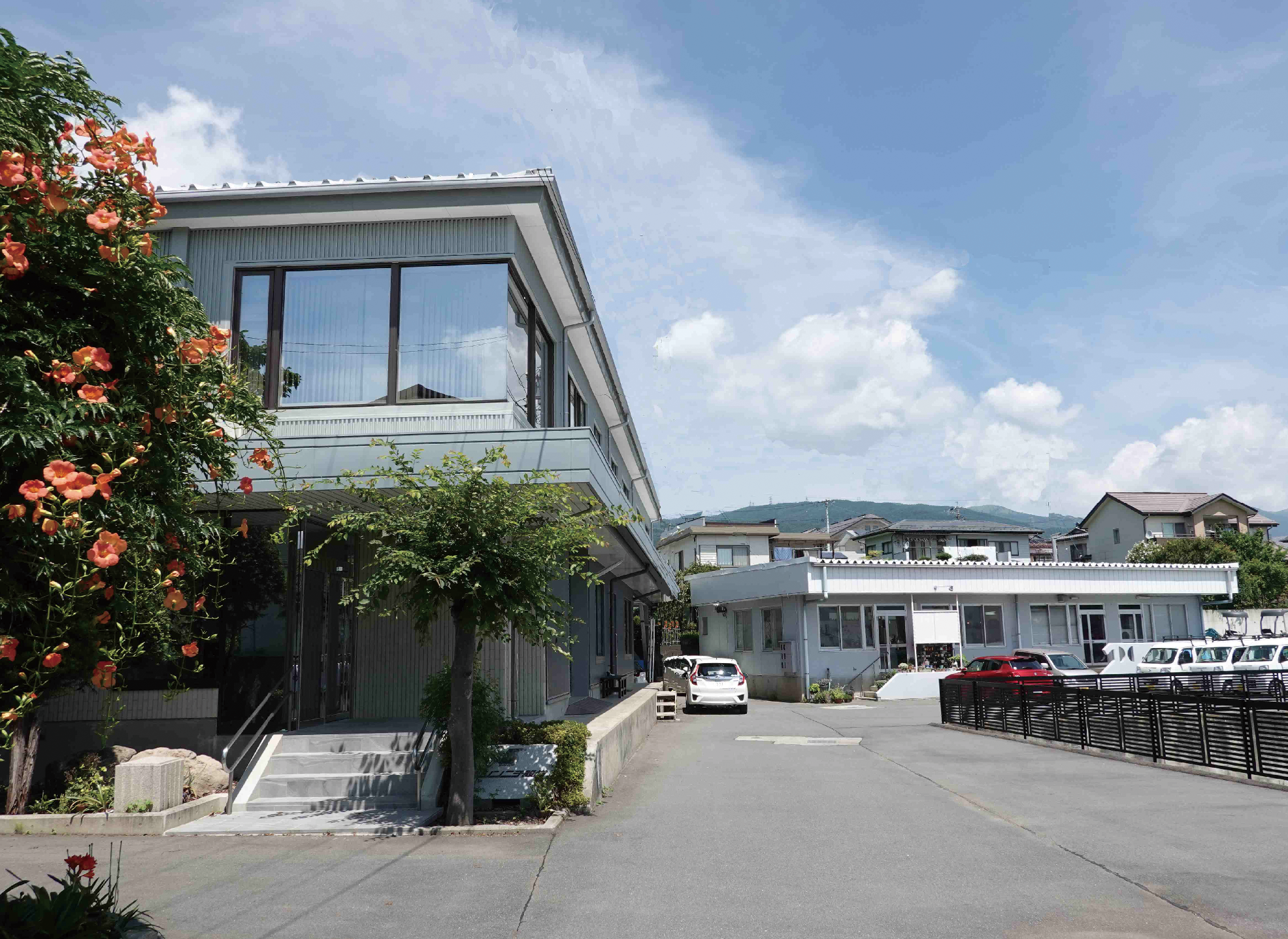 本社社屋外観